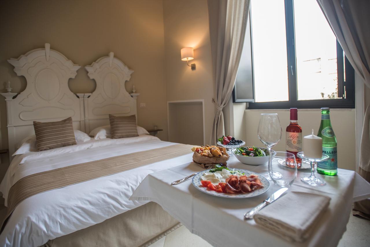 Palazzo Belsanti Bed & Breakfast Lecce Exterior photo